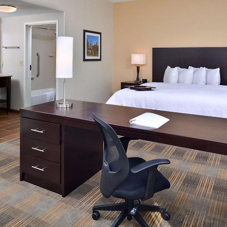 Hampton Inn & Suites California University-Pittsburgh Coal Center Екстериор снимка