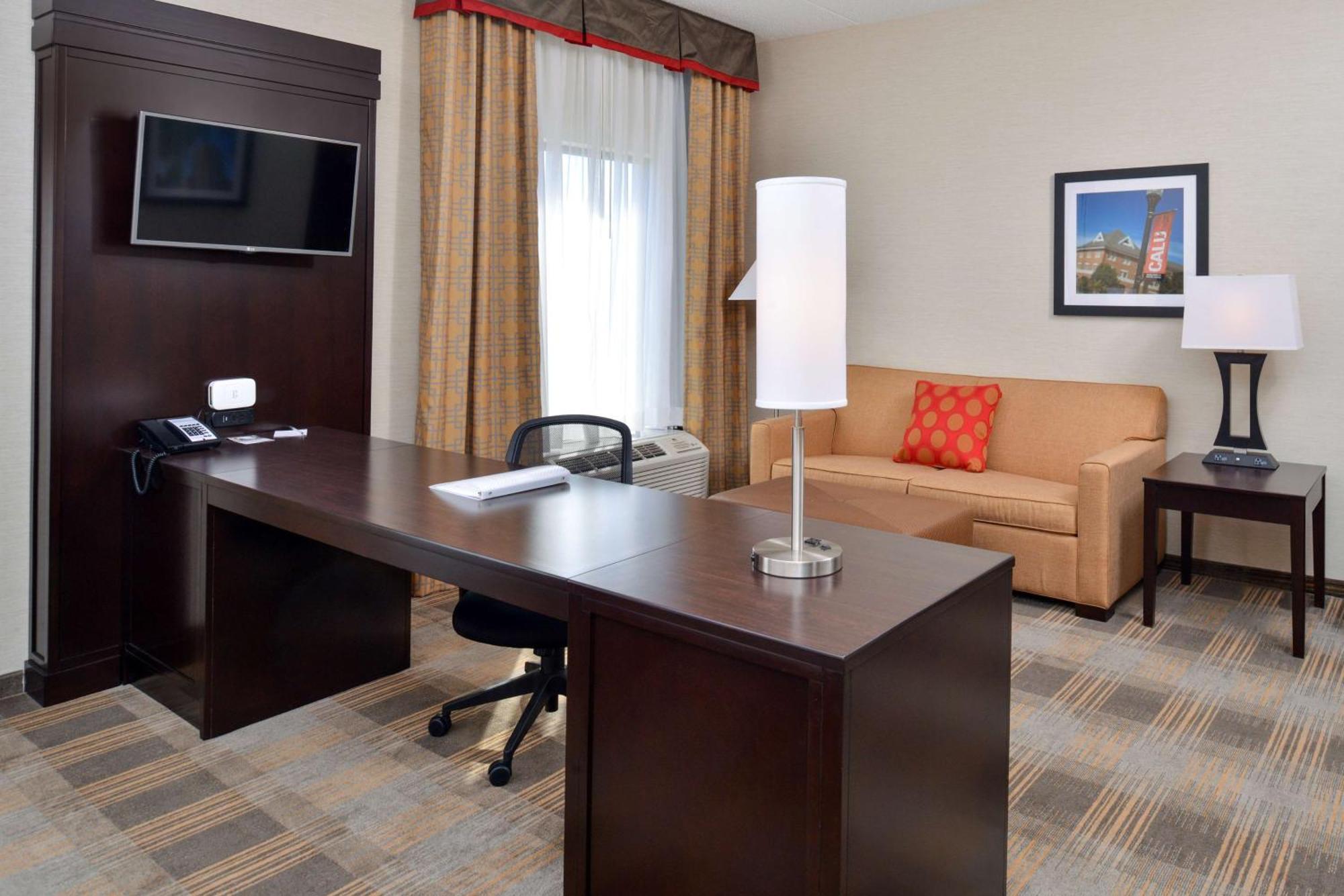 Hampton Inn & Suites California University-Pittsburgh Coal Center Екстериор снимка