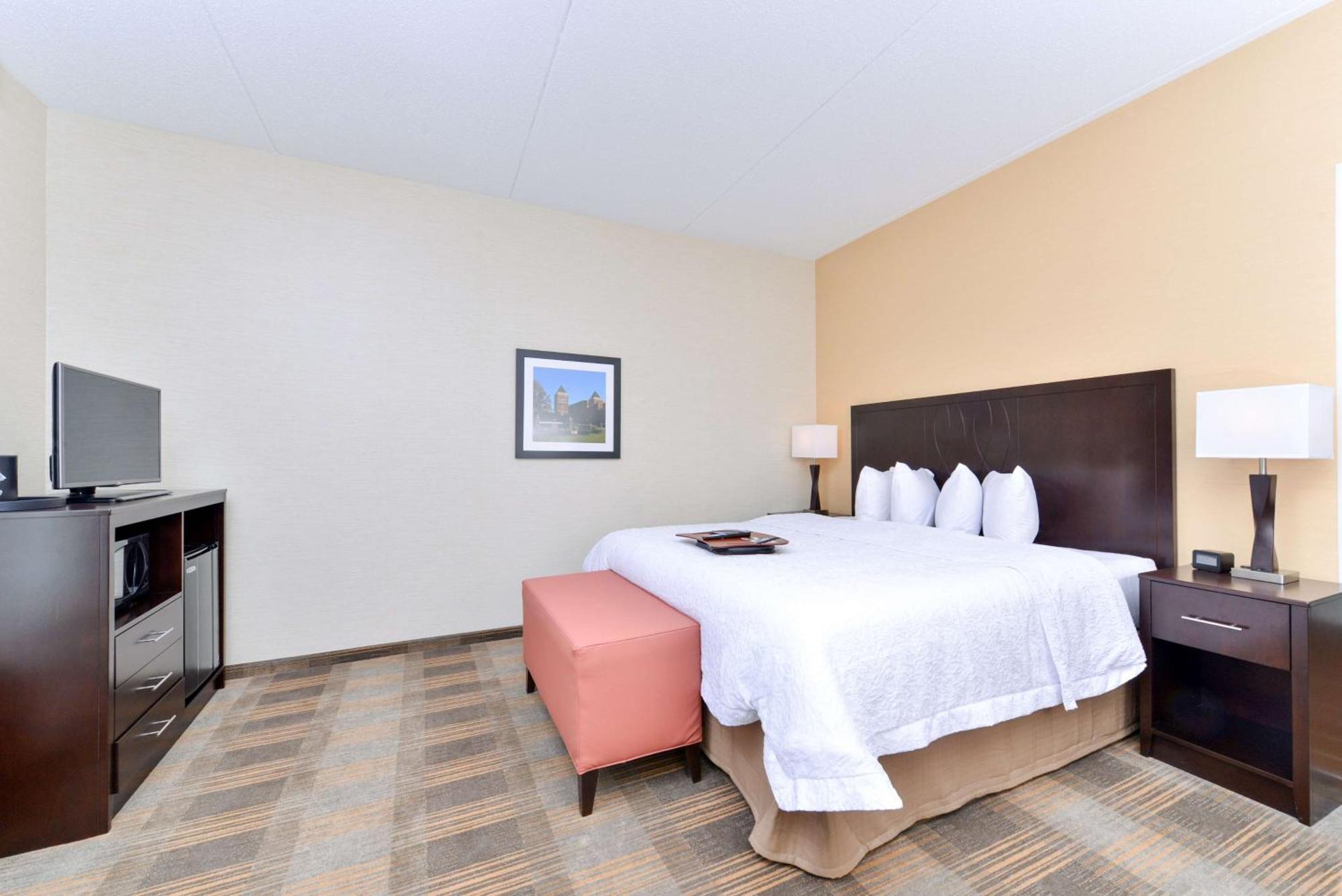 Hampton Inn & Suites California University-Pittsburgh Coal Center Екстериор снимка
