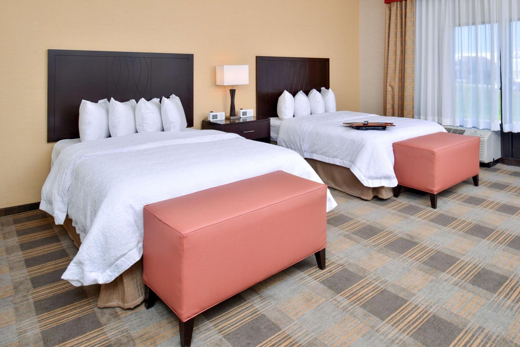 Hampton Inn & Suites California University-Pittsburgh Coal Center Екстериор снимка
